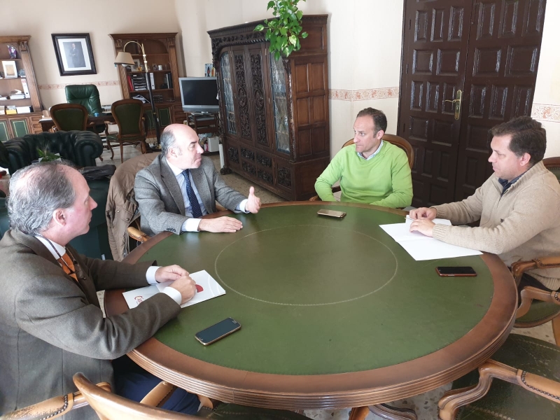 Reunión con el Ayuntamiento del Almendralejo