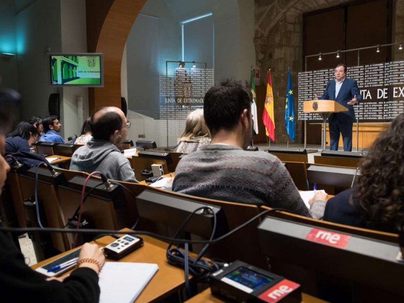 Fernández Vara pide a la ciudadanía extremeña comprensión y confianza ante la situación provocada por el coronavirus