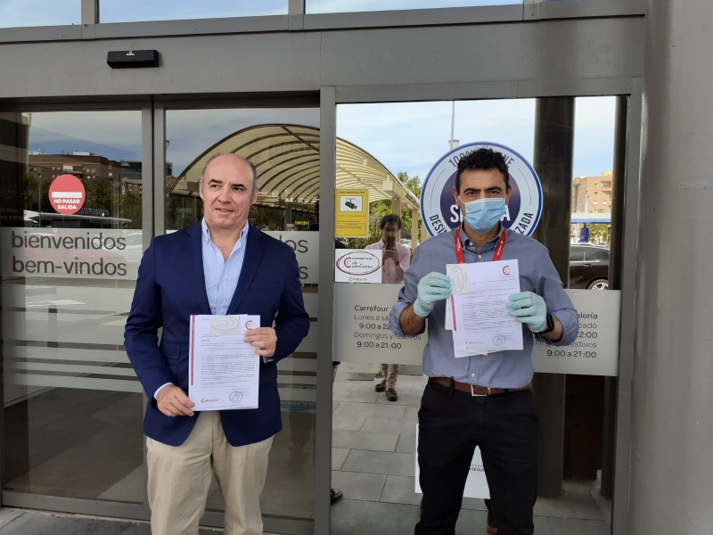  La Cámara de Badajoz entrega el primer sello ‘Comercio de Confianza’ a los Centros Carrefour de la provincia