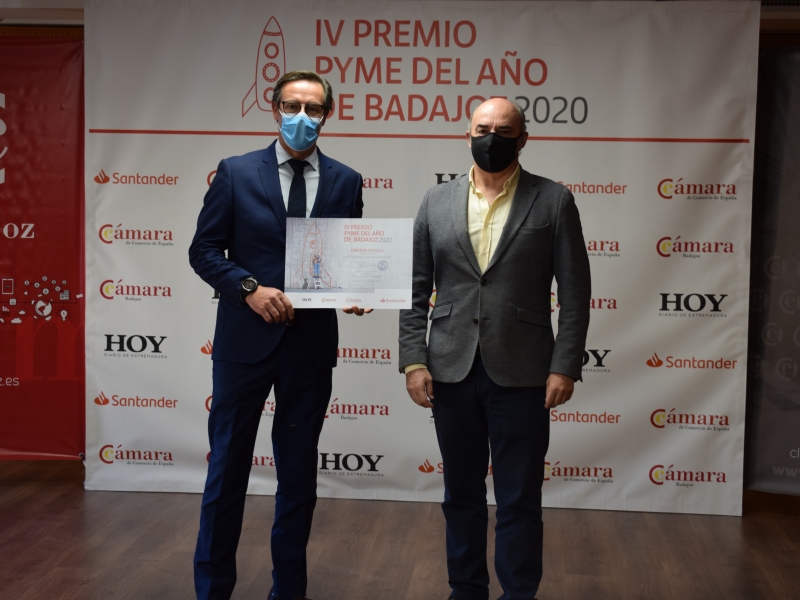 IAAS365 SL recoge el premio Pyme del año 2020 de Badajoz