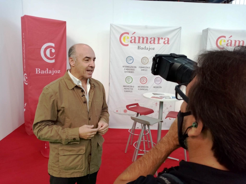 Interesantes expositores y actividades en el stand de FEHISPOR de la Cámara