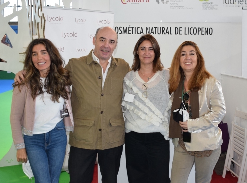 Interesantes expositores y actividades en el stand de FEHISPOR de la Cámara