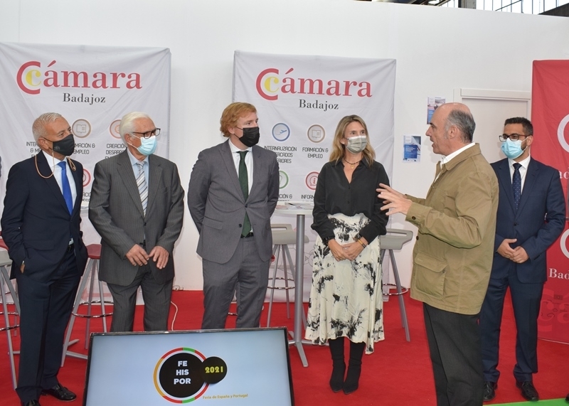 Interesantes expositores y actividades en el stand de FEHISPOR de la Cámara