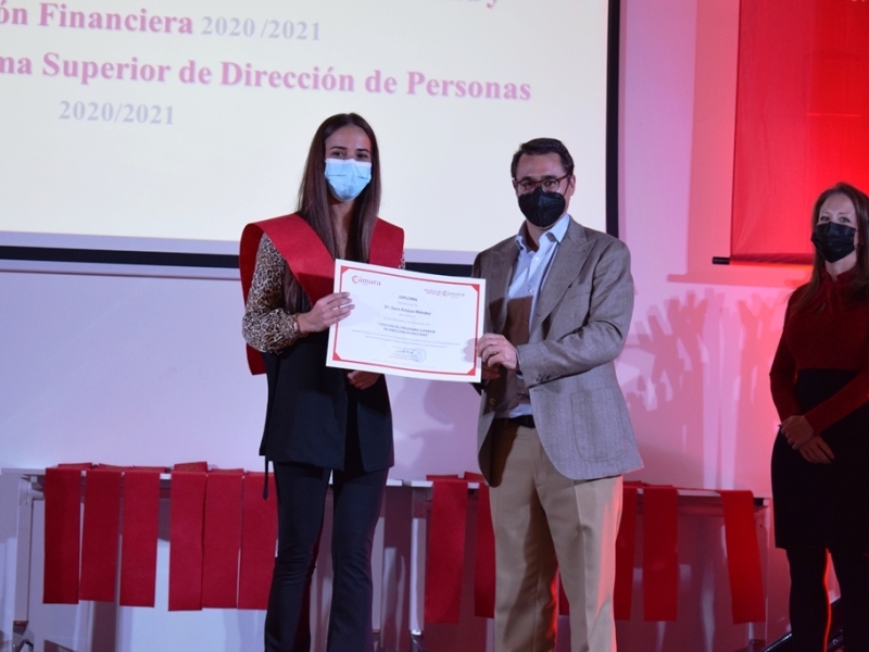 Clausura de la XXVII Promoción Máster Tributación, Contabilidad y Gestión Financiera y la primera promoción del Programa Superior en Dirección de Personas de la Cámara