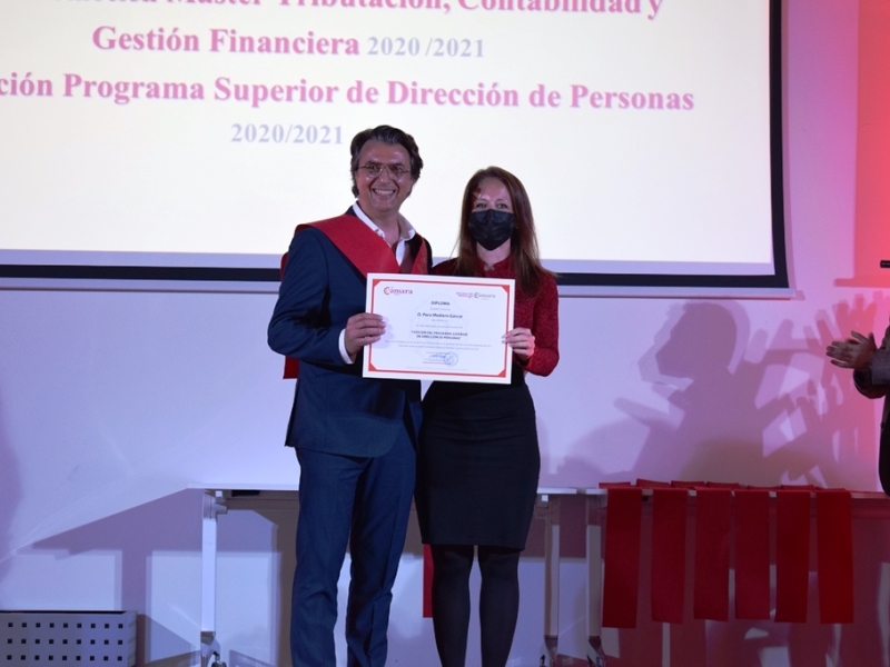 Clausura de la XXVII Promoción Máster Tributación, Contabilidad y Gestión Financiera y la primera promoción del Programa Superior en Dirección de Personas de la Cámara