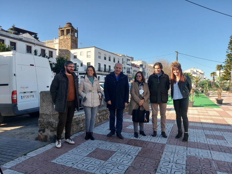 El presidente de la Cámara se reúne con la Asociación de Comerciantes y Empresarios de Alburquerque