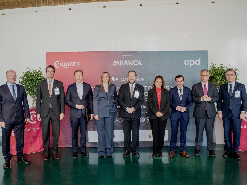 Daniel Lacalle analiza las oportunidades y retos para la recuperación de Extremadura en el nuevo encuentro HABLAMOS de Cámara Badajoz