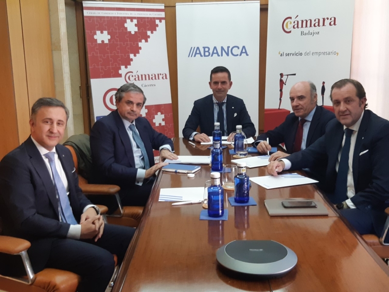 ABANCA, la Cámara de Badajoz y la Cámara de Cáceres estrechan vínculos para apoyar  a los negocios de proximidad y al comercio minorista