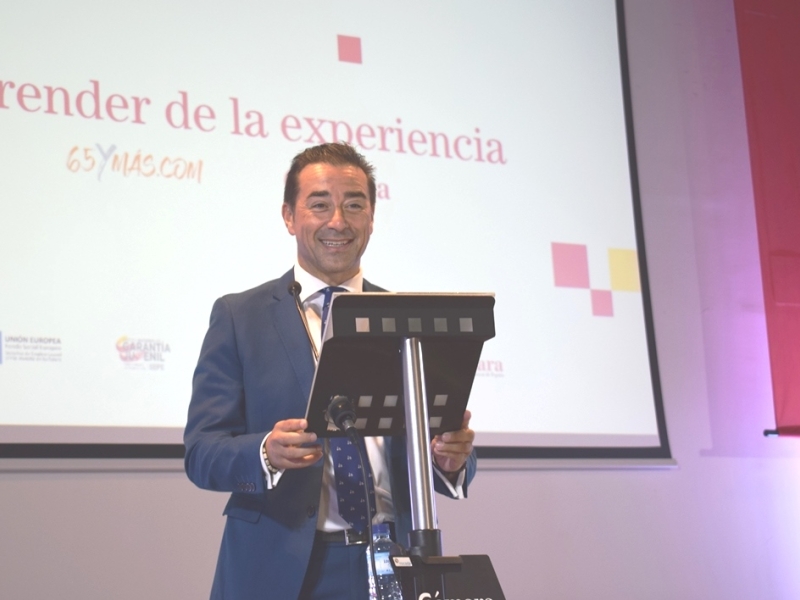 Romay, la Cámara de Comercio de Badajoz y 65YMÁS, unidos  en la campaña ‘Aprender de la Experiencia’