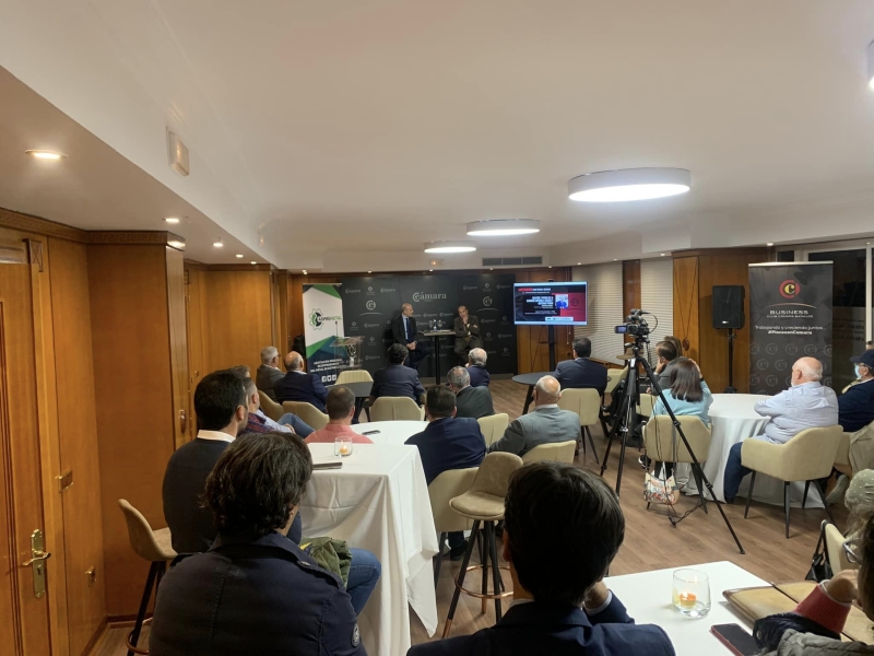 Desarrollado con éxito el AFTERWORK  de Club Cámara Badajoz DESAFÍOS Y RETOS DE LA ECONOMÍA ESPAÑOLA: ENERGÍA Y MATERIAS PRIMAS