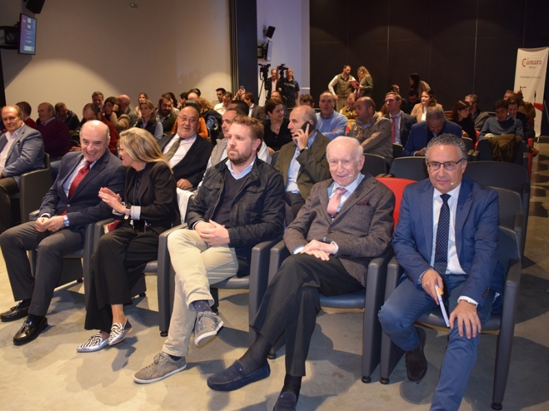  Leopoldo Abadía aborda la digitalización de las empresas en un nuevo encuentro HABLAMOS de la Cámara de Badajoz