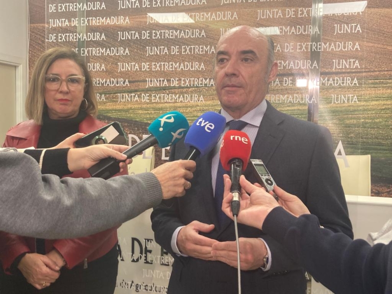 La Junta concede 4,5 millones a las Cámaras de Comercio de Badajoz y Cáceres para desarrollar programas de competencias digitales en zonas rurales