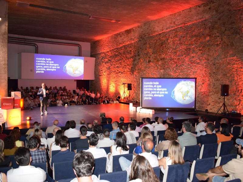 Marc Vidal analiza el futuro en un nuevo encuentro empresarial HABLAMOS de la Cámara de Badajoz