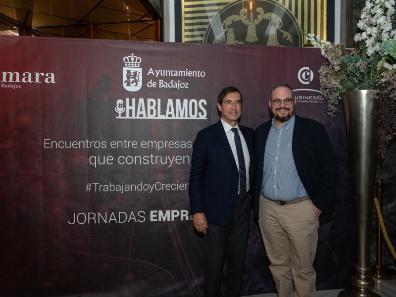 Mario Alonso Puig da las claves sobre la mentalidad de los número uno en el nuevo encuentro empresarial HABLAMOS de la Cámara de Badajoz