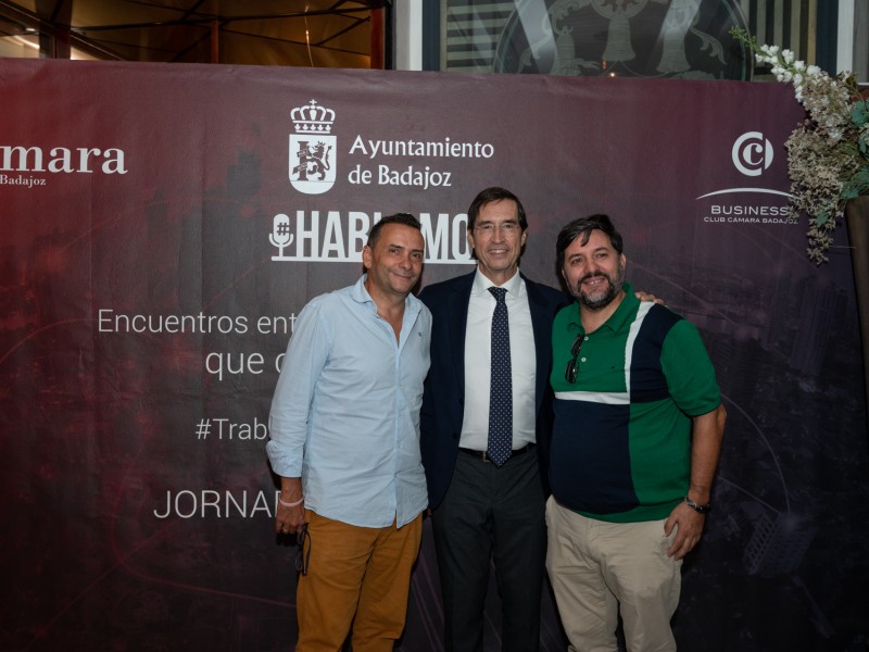 Mario Alonso Puig da las claves sobre la mentalidad de los número uno en el nuevo encuentro empresarial HABLAMOS de la Cámara de Badajoz