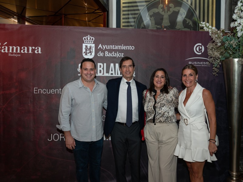 Mario Alonso Puig da las claves sobre la mentalidad de los número uno en el nuevo encuentro empresarial HABLAMOS de la Cámara de Badajoz