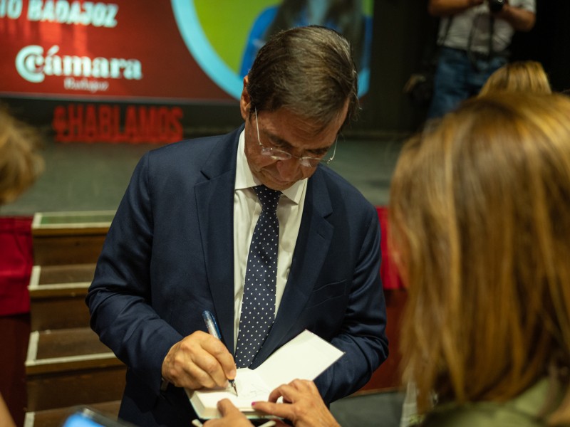 Mario Alonso Puig da las claves sobre la mentalidad de los número uno en el nuevo encuentro empresarial HABLAMOS de la Cámara de Badajoz