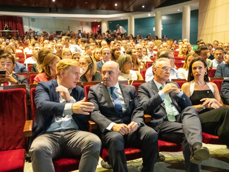 Mario Alonso Puig da las claves sobre la mentalidad de los número uno en el nuevo encuentro empresarial HABLAMOS de la Cámara de Badajoz